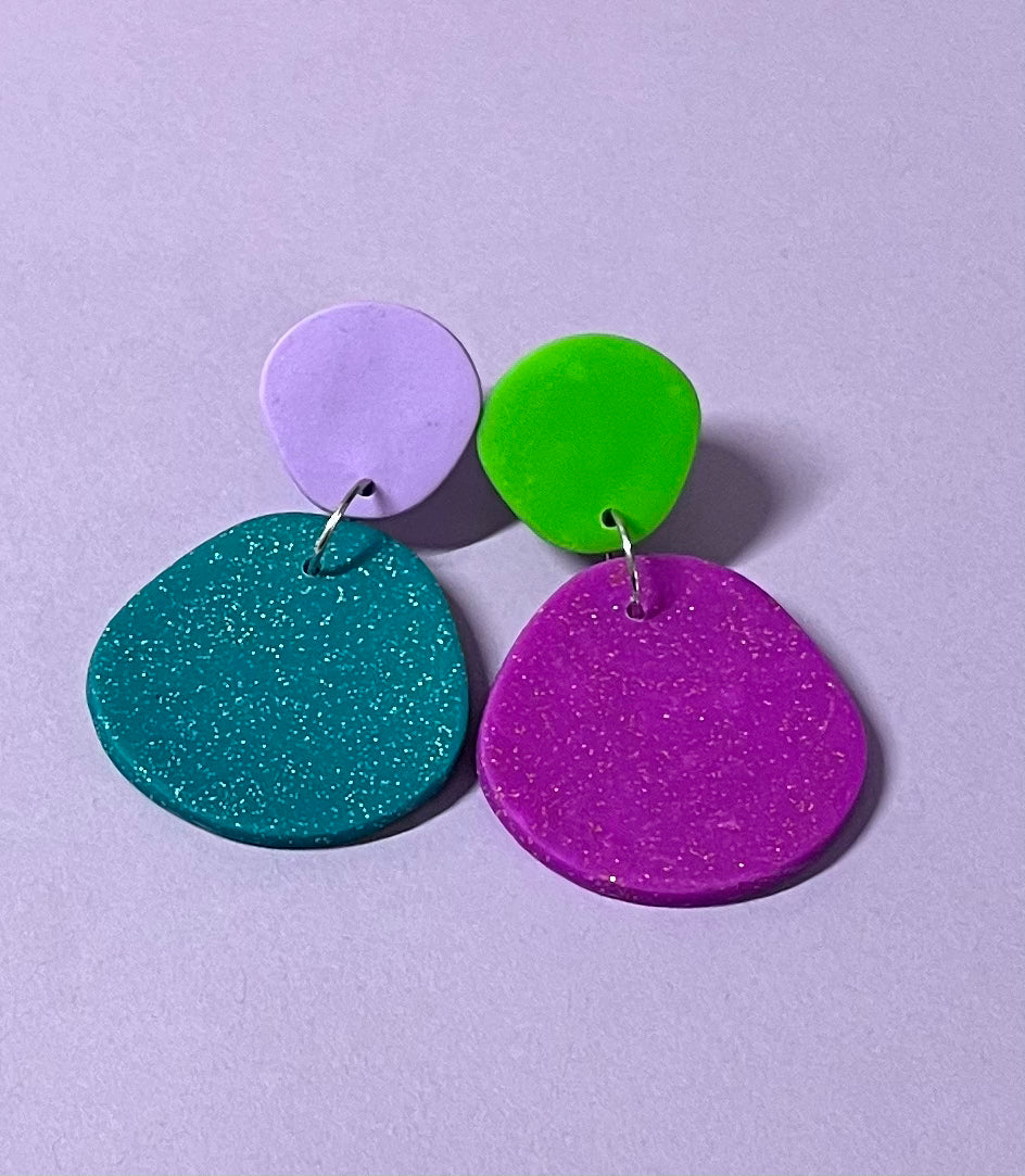 Bunte Ohrringe, Glitzer, auffällig, leicht