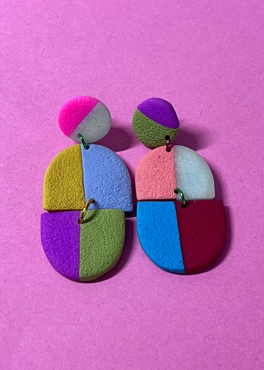 Dreiteilige bunte Ohrringe