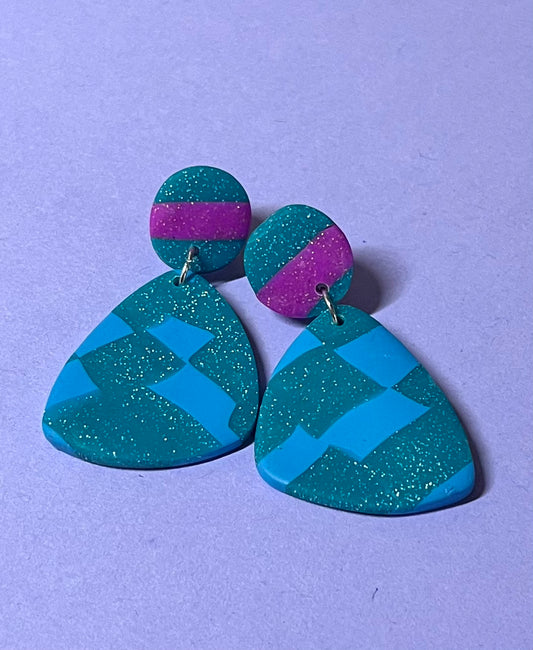 Grüne Ohrringe, mit Glitzer und pink