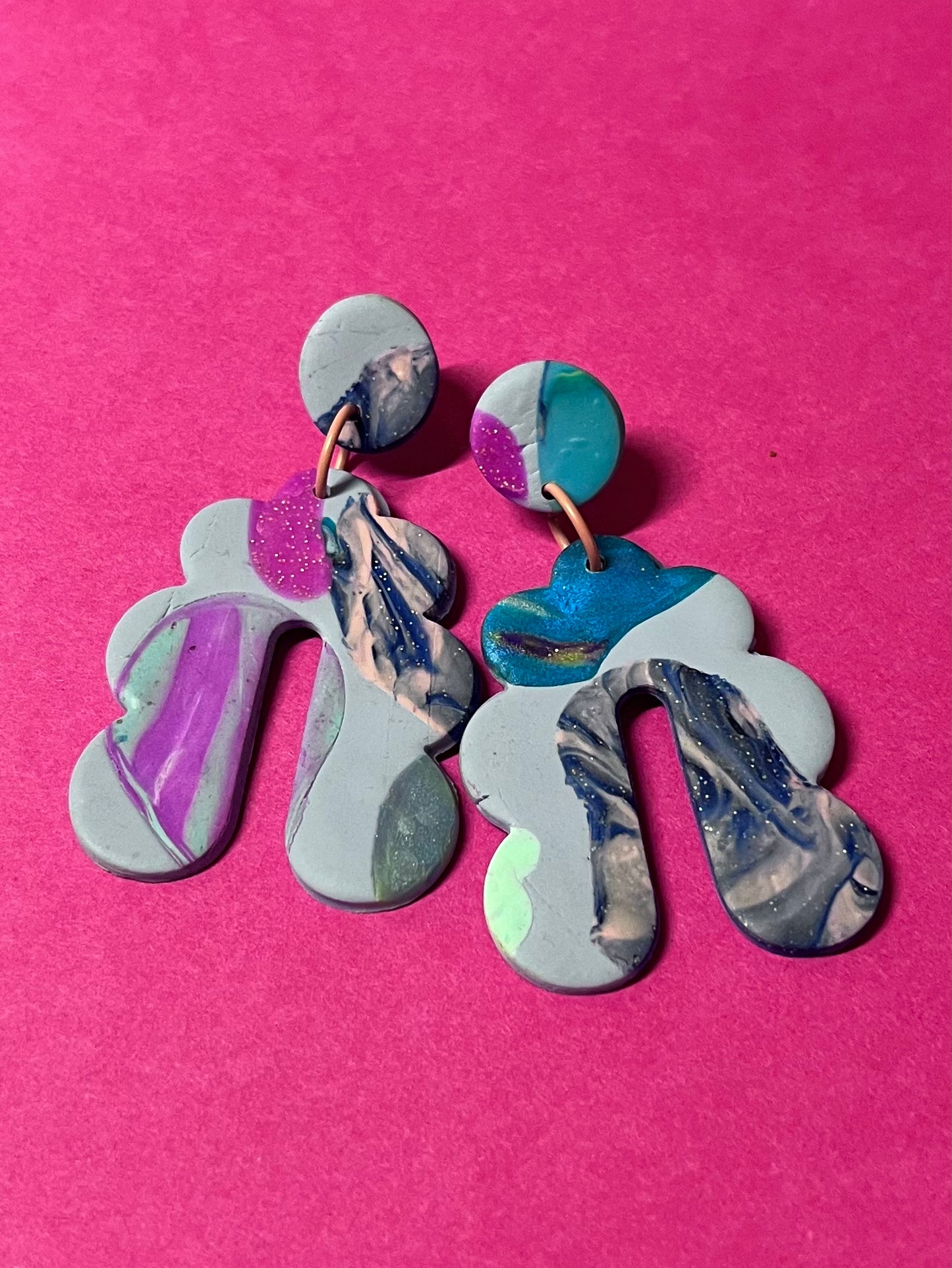 Statement Ohrringe, bunt, violet und verschiedene Farben