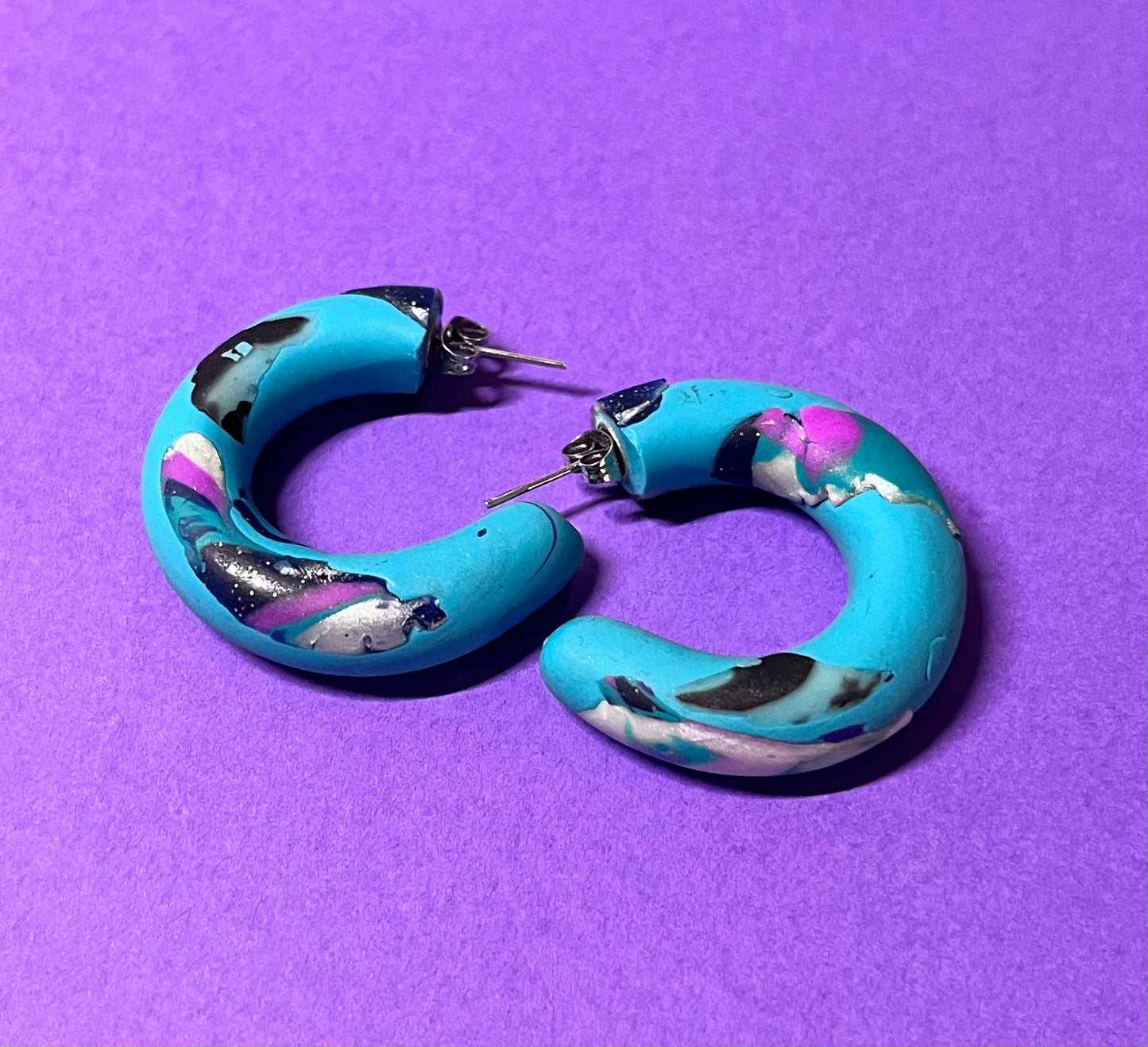 Creolen in türkis bunt